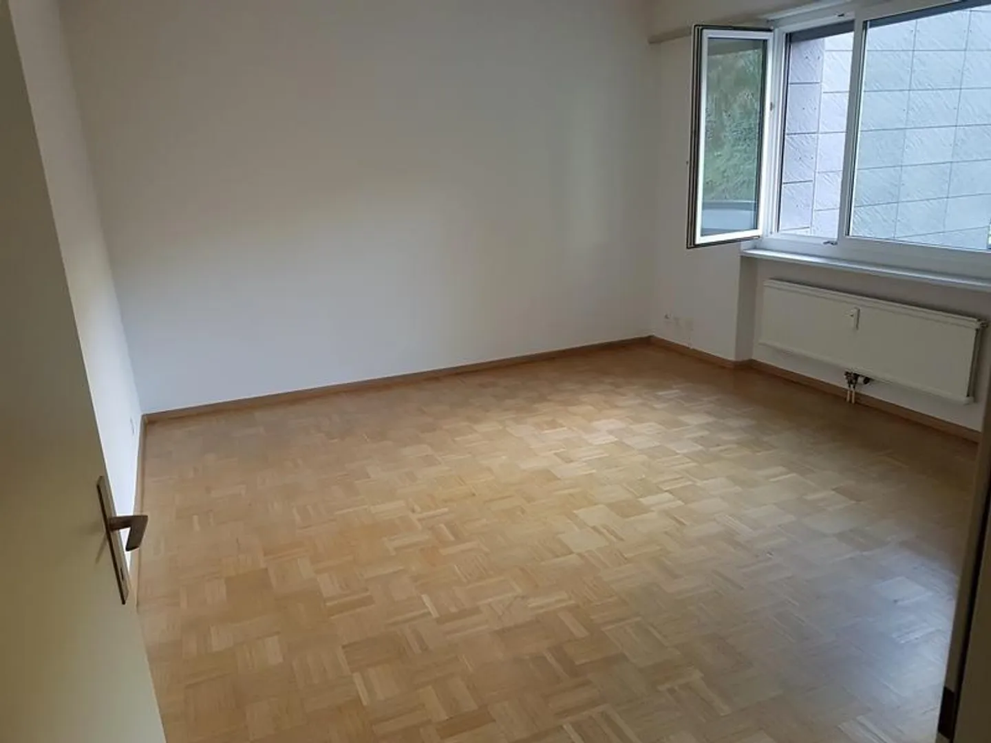 Cozy Studio Near Kantonsspital - Photo 4 of 4