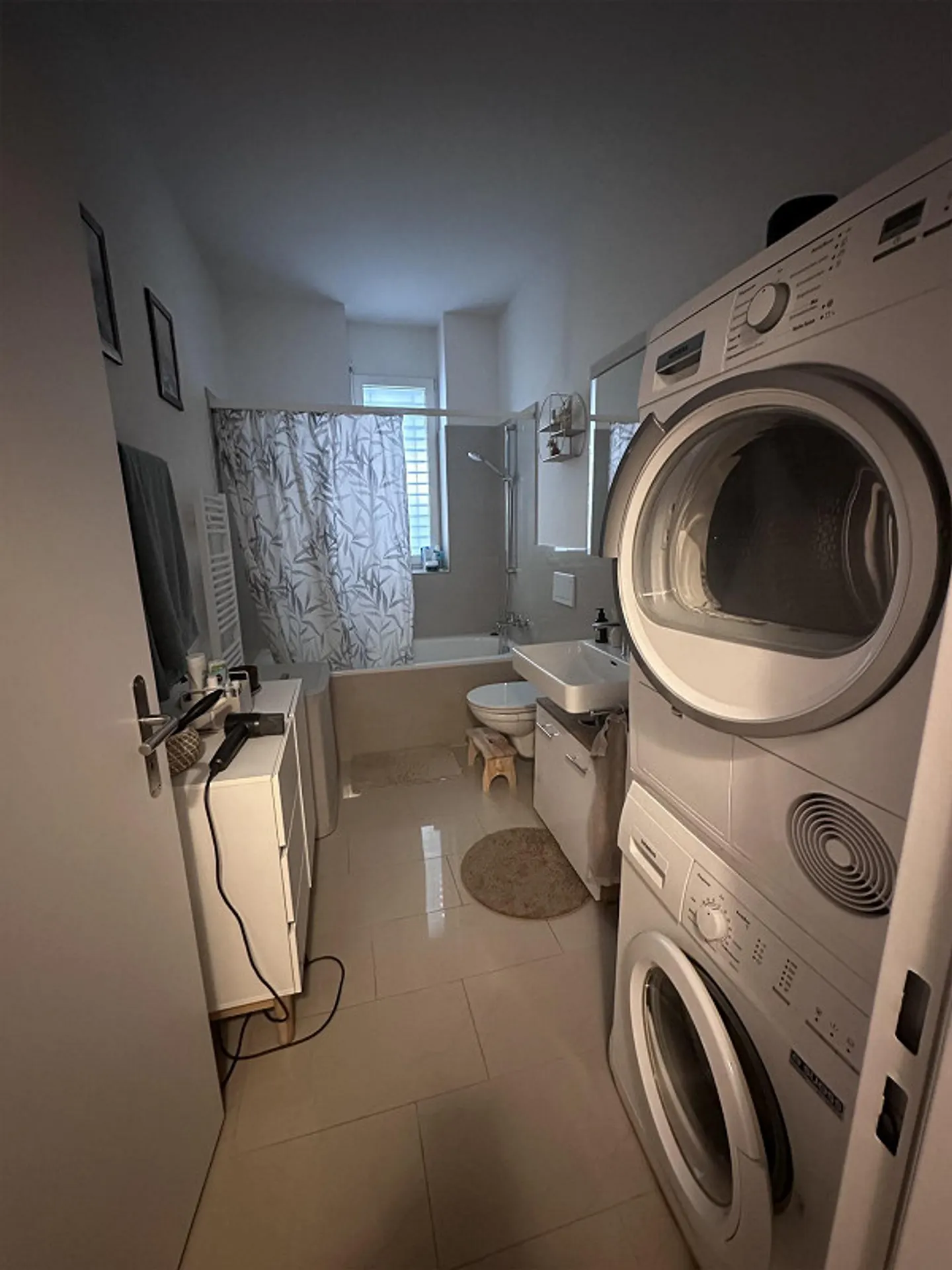 Helle 3.5-Zimmer-Wohnung mit Terrasse und Blick auf die Reuss - Foto 7 von 7