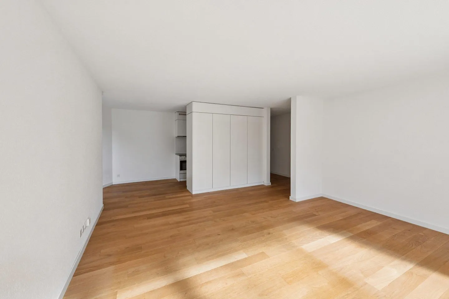 Appartement 4 pièces avec jardin dans un emplacement calme à Wettingen - Photo 4 sur 8