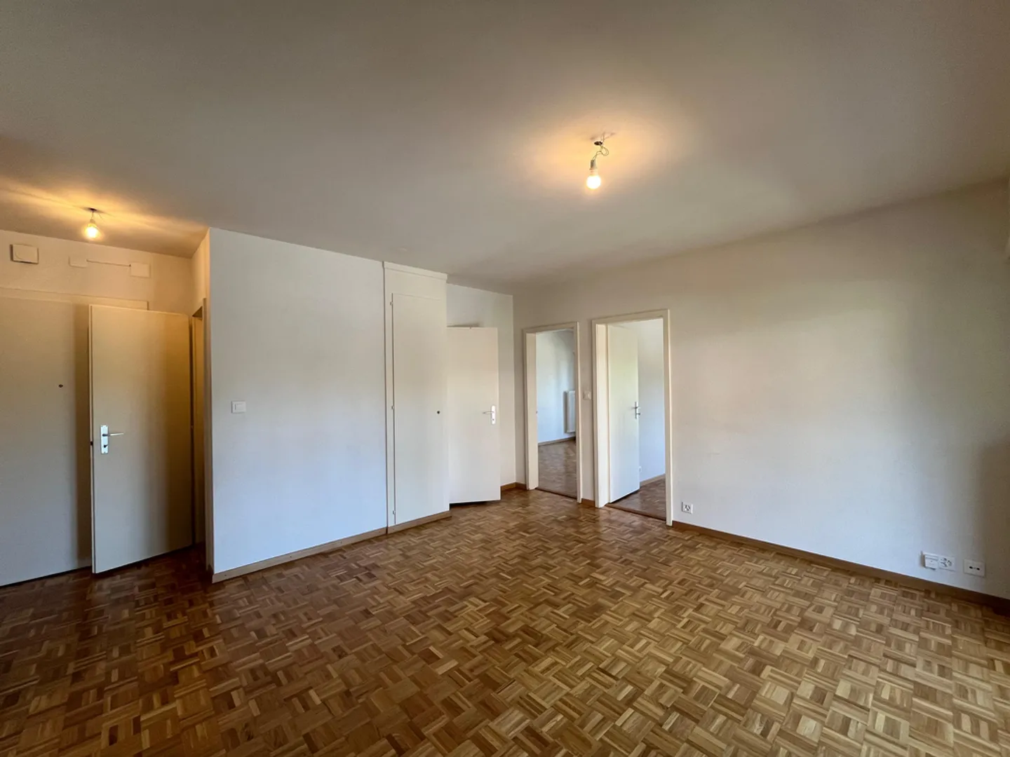 4.5-room apartment on the 2nd floor - Photo 3 of 9
