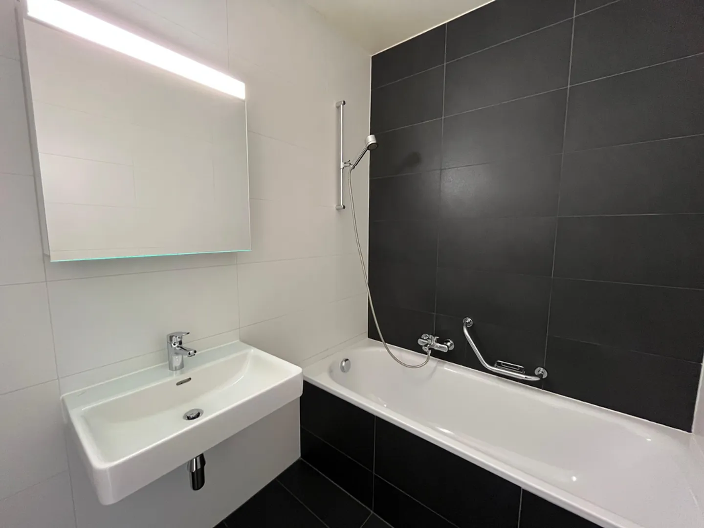 4.5-room apartment on the 2nd floor - Photo 8 of 9