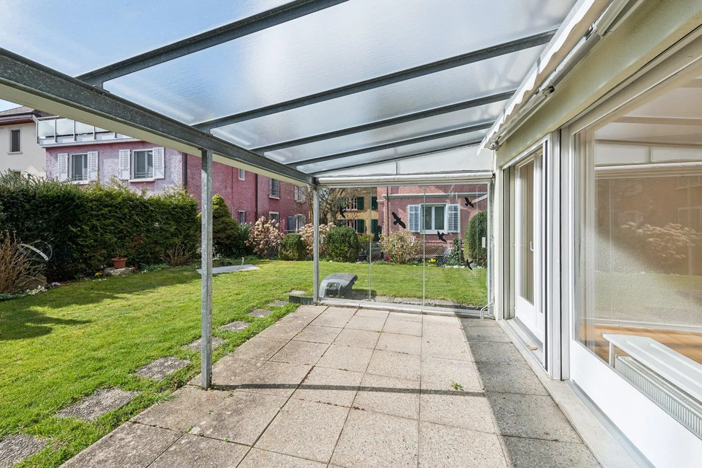 Appartement 4 pièces avec jardin dans un emplacement calme à Wettingen - Photo 7 sur 8