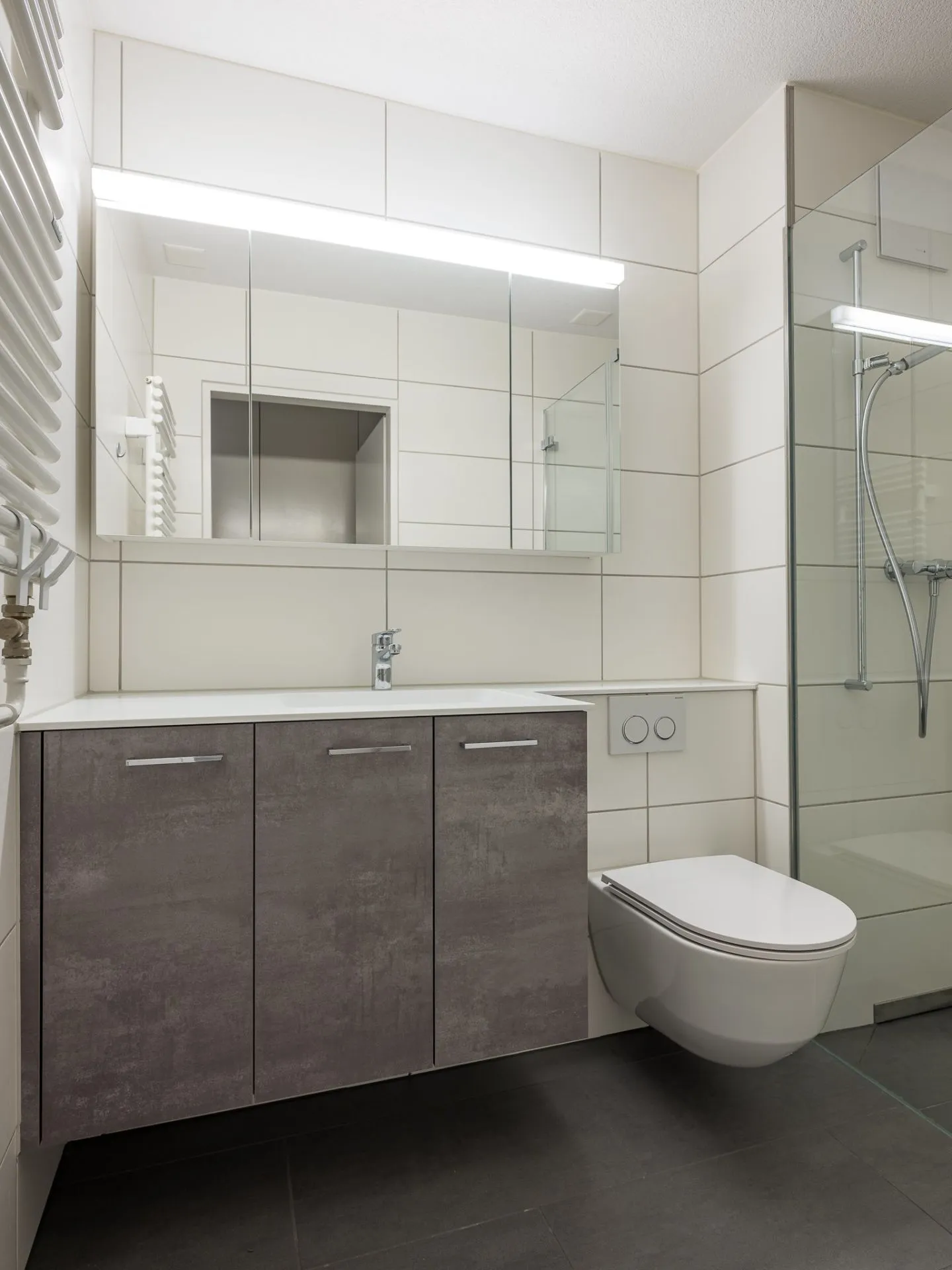 Grosszügige, sanierte 2.5 Zi.-Wohnung  Kopie - Foto 10 von 13