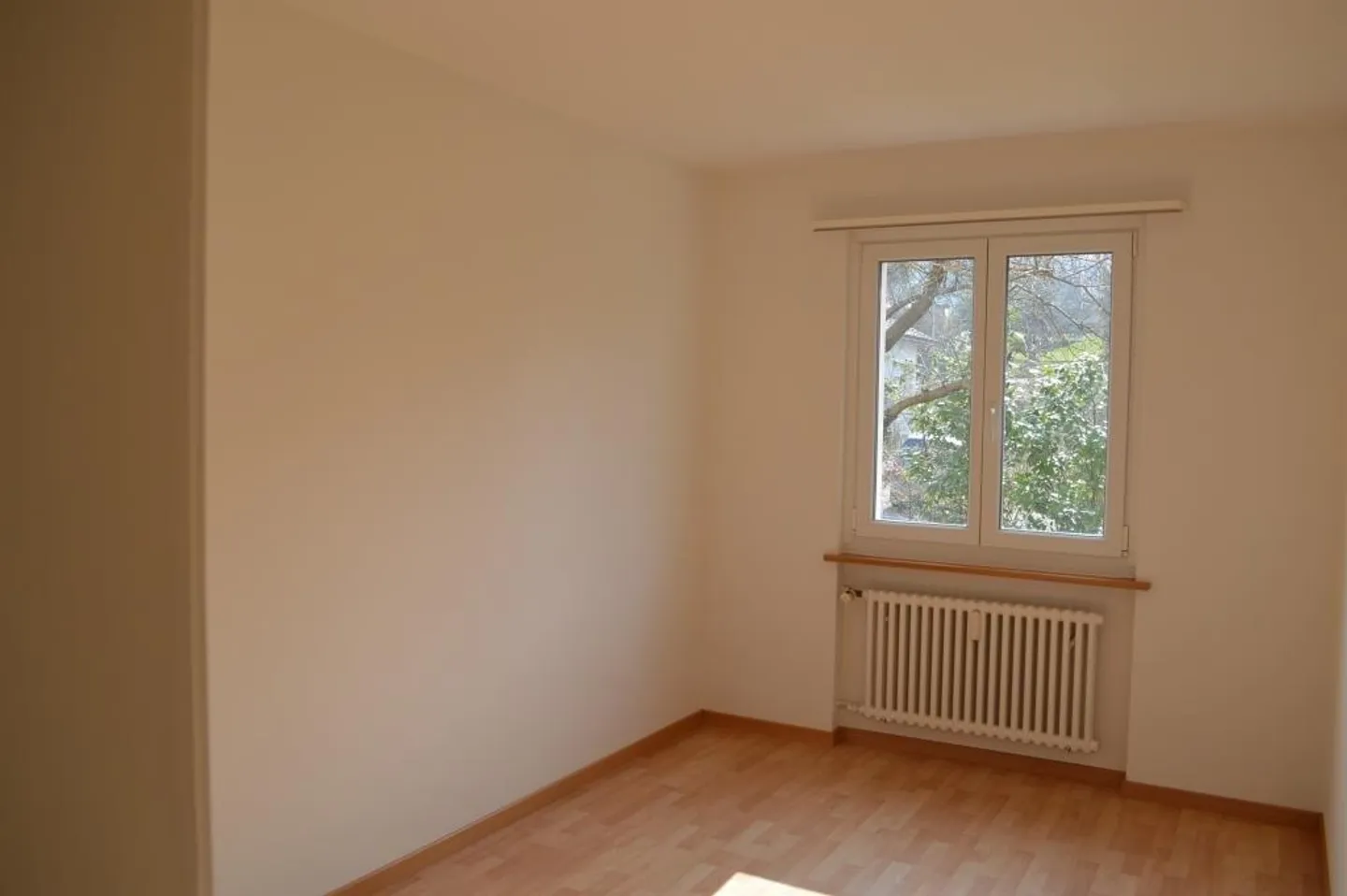 Garden apartment in a quiet location - Photo 5 of 7