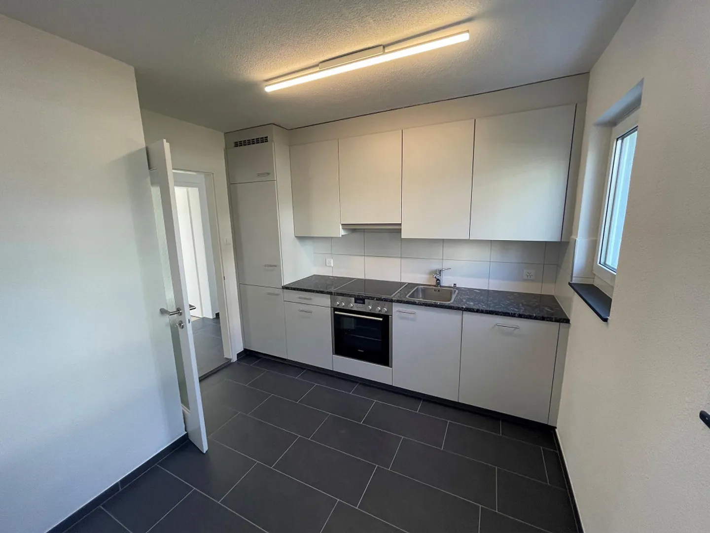 Appartamento moderno luminoso di 4,5 stanze - Foto 1 di 10