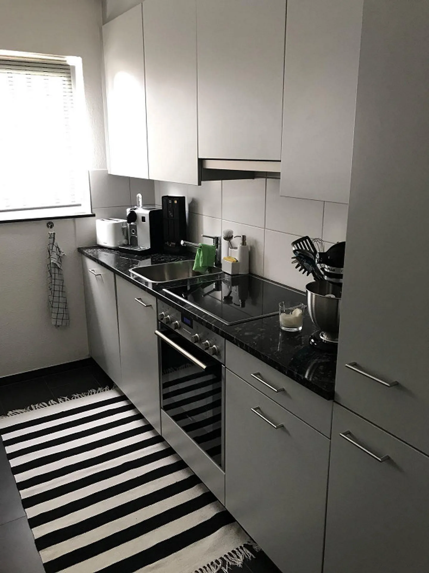 Appartamento moderno luminoso di 4,5 stanze - Foto 2 di 10