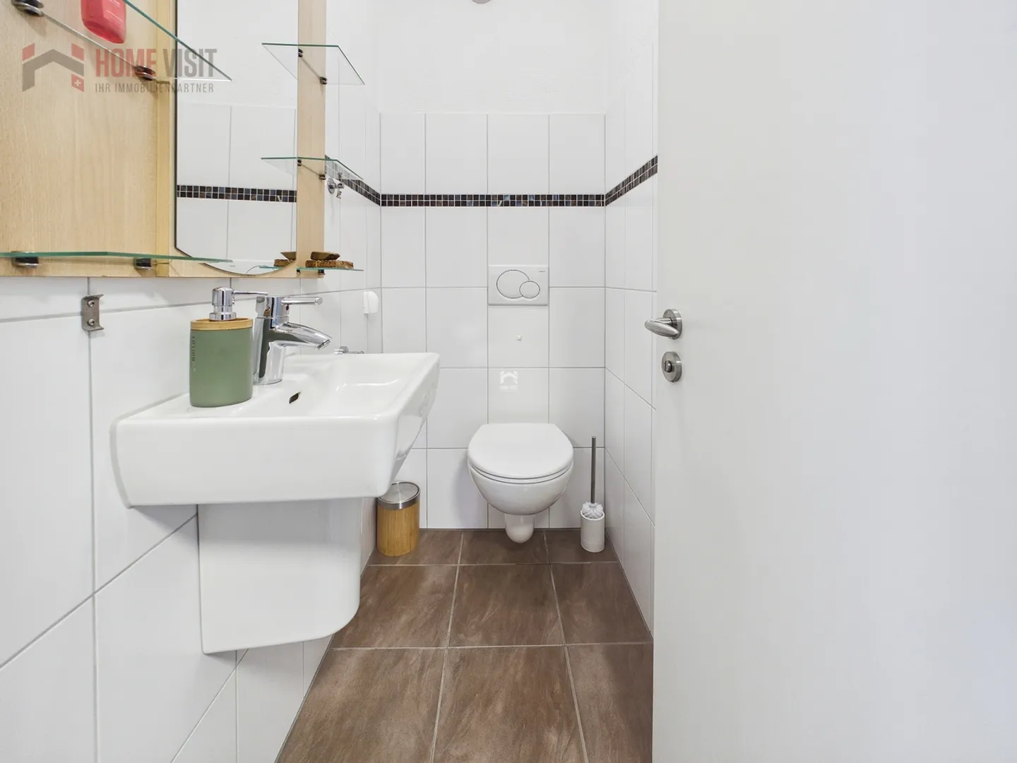 Stilvolle 4.5-Zimmer-Eigentumswohnung mit grossem Balkon - Foto 6 von 13