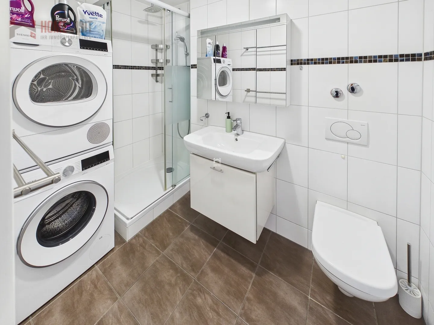 Stilvolle 4.5-Zimmer-Eigentumswohnung mit grossem Balkon - Foto 7 von 13