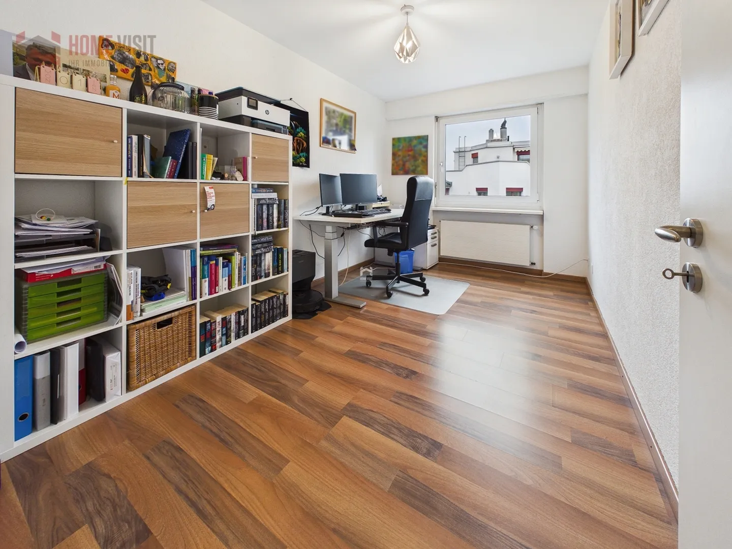 Stilvolle 4.5-Zimmer-Eigentumswohnung mit grossem Balkon - Foto 8 von 13