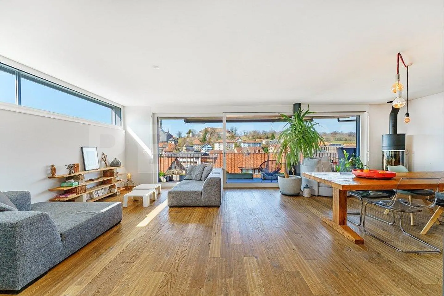 Un gioiello raro sul mercato: 75 m2 di terrazza e balcone per questo... - Foto 1 di 13