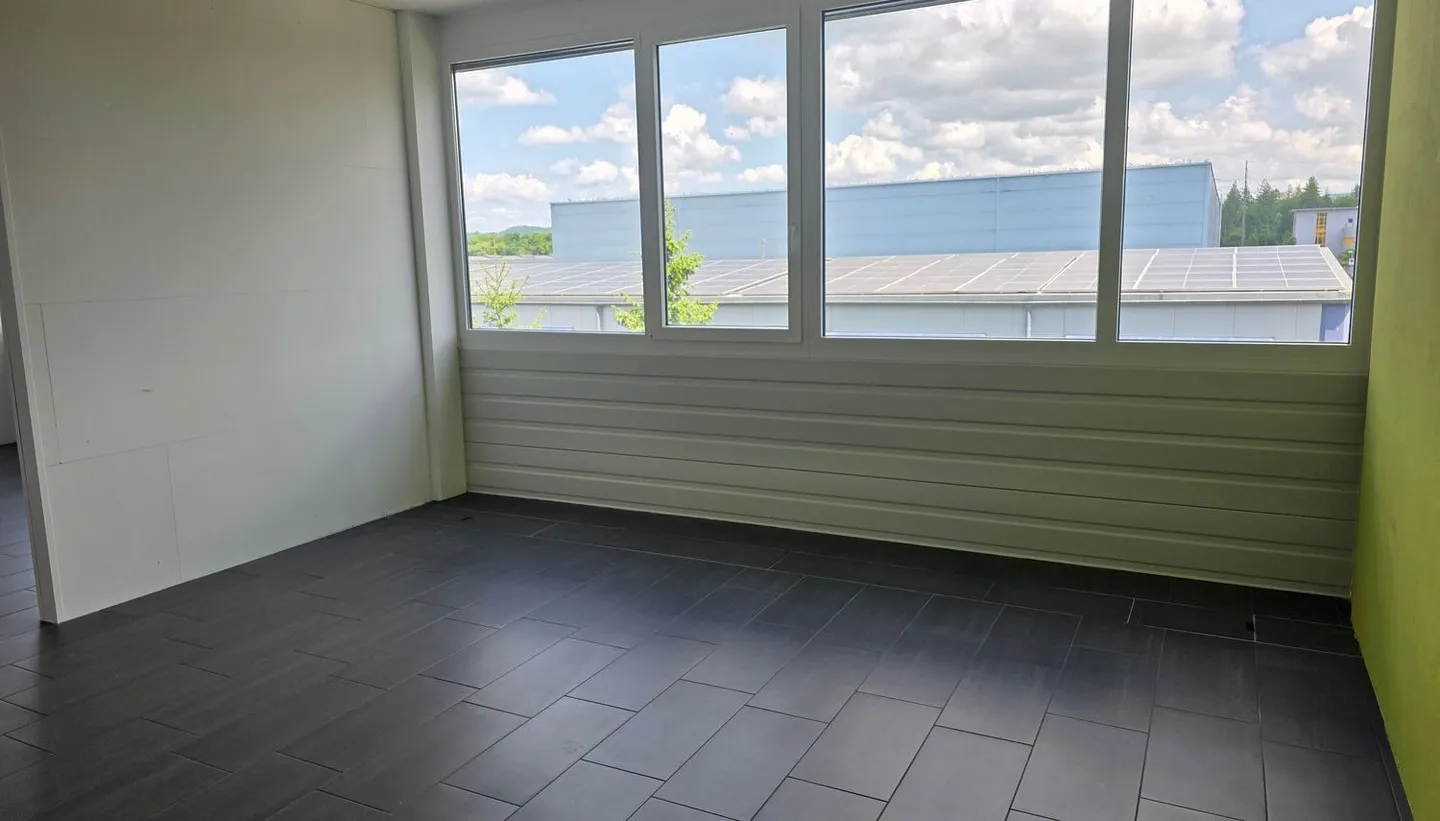 Rental of attractive office/commercial space with good motorway connection for CHF 140.00/m² - Photo 5 of 6