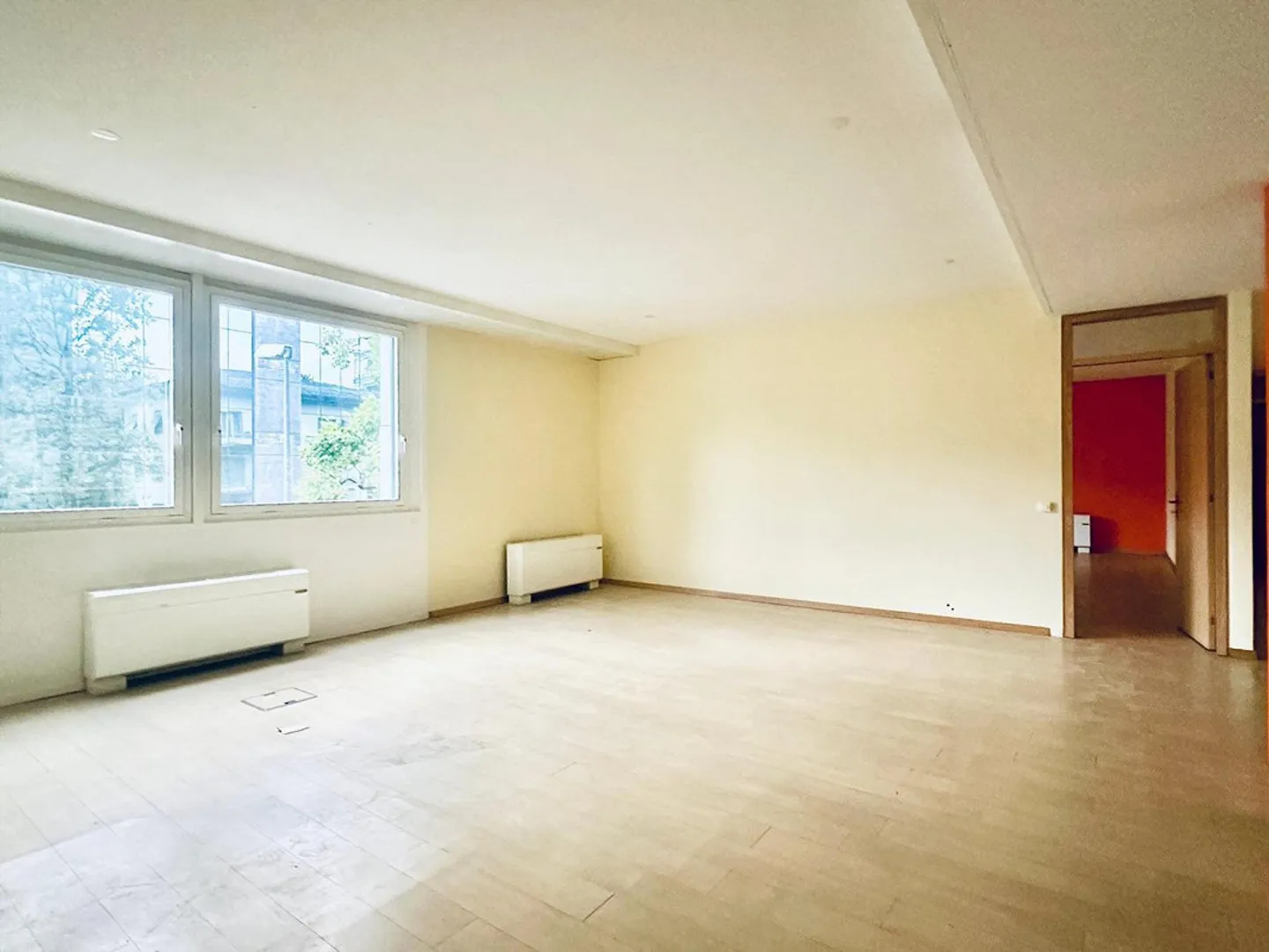 Bien à louer disponible immédiatement dans un emplacement central, bureaux de 198m2 - Photo 6 sur 12
