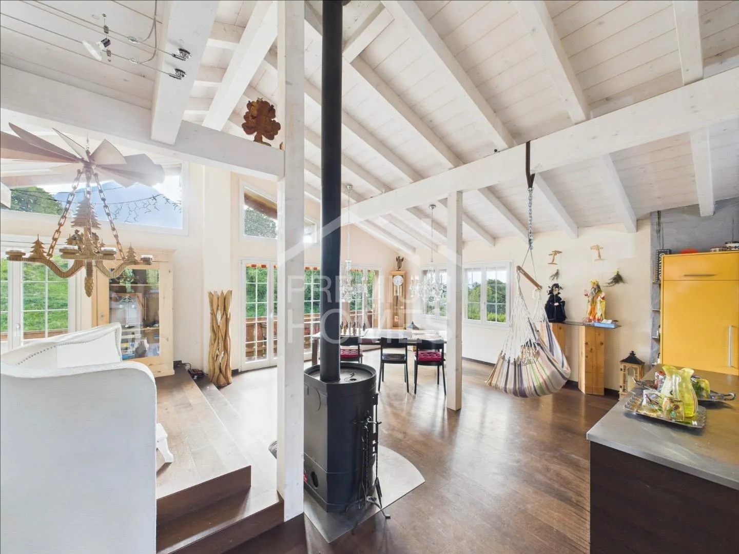 Sonnenverwöhntes Zuhause mit Panorama und Privatsphäre - Foto 2 von 9