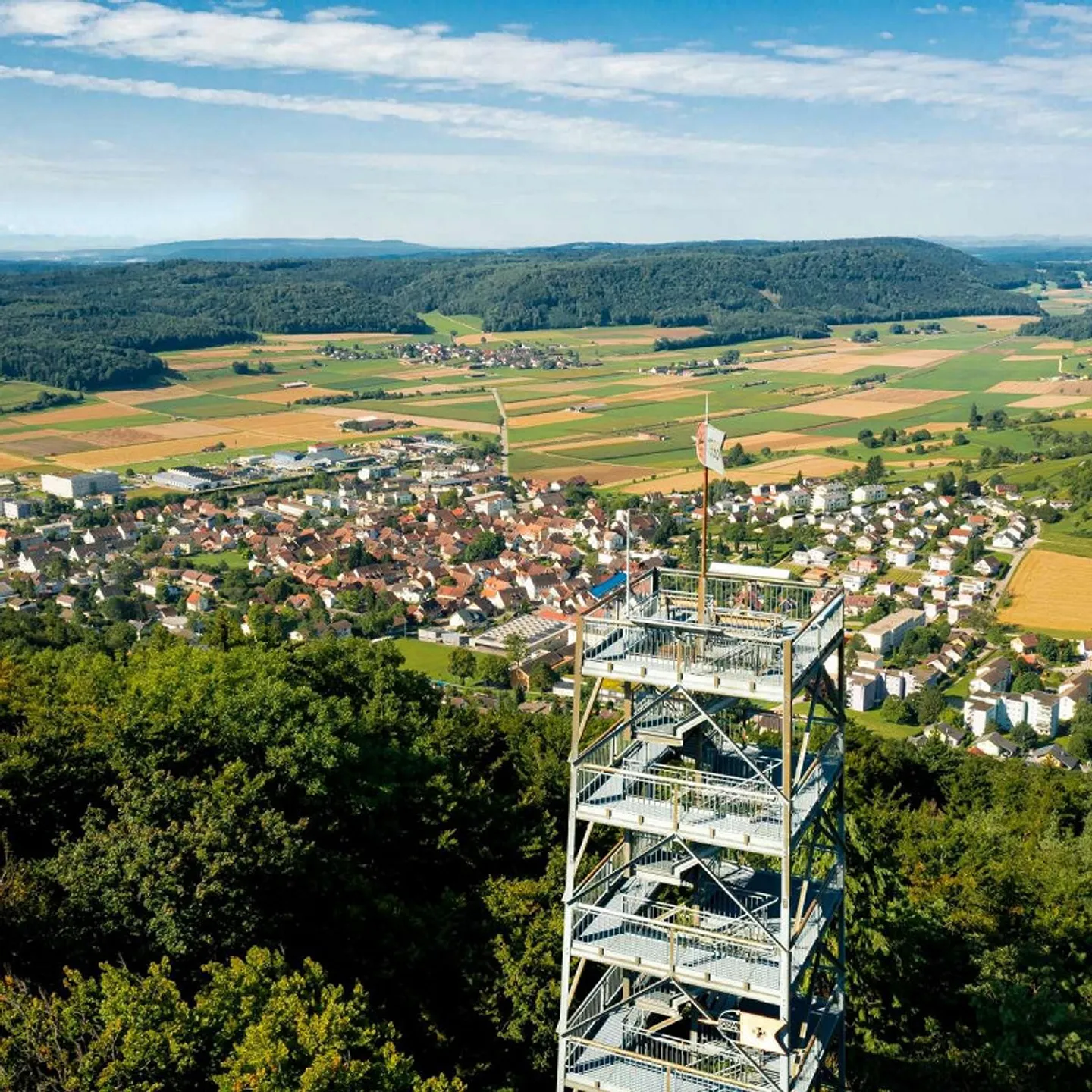 Casa trifamiliare con riserva di terreno - Foto 1 di 2