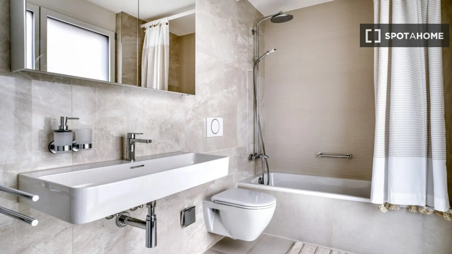 Scopri, visita e affitta la tua nuova casa online con piena fiducia. - Foto 12 di 14