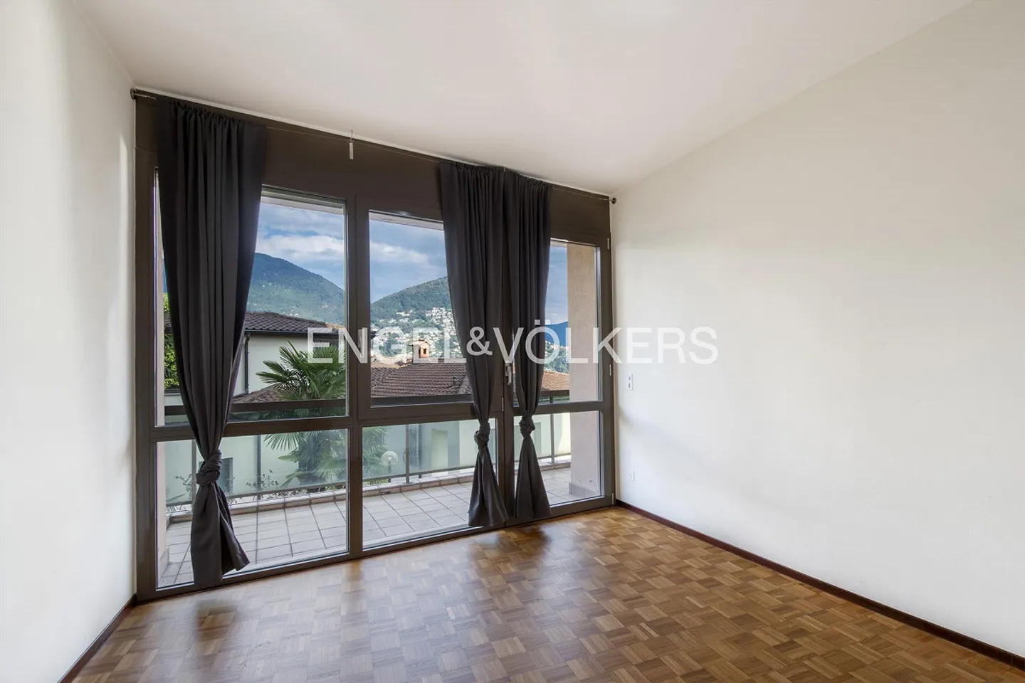 Luminoso appartamento nel centro di Lugano - Foto 5 di 10