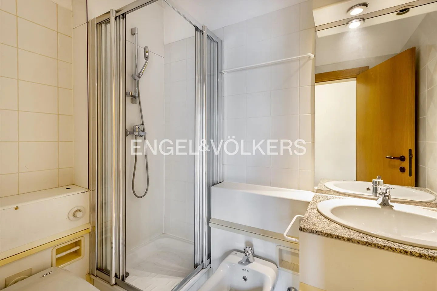 Luminoso appartamento nel centro di Lugano - Foto 9 di 10