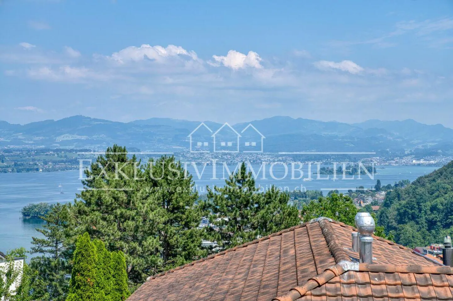 A House - Many Highlights: Villa with Pool, Spa and Lift - Photo 8 of 11