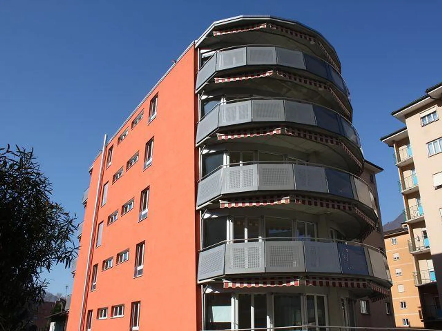 Appartamento in affitto - Foto 2 di 11