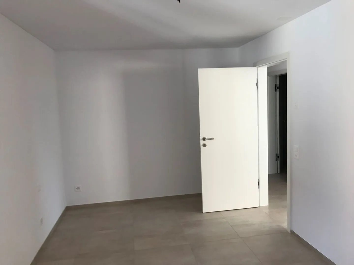 VENDESI GRAZIOSO APPARTAMENTO 3.5 LOCALI - LODRINO - Foto 5 di 13