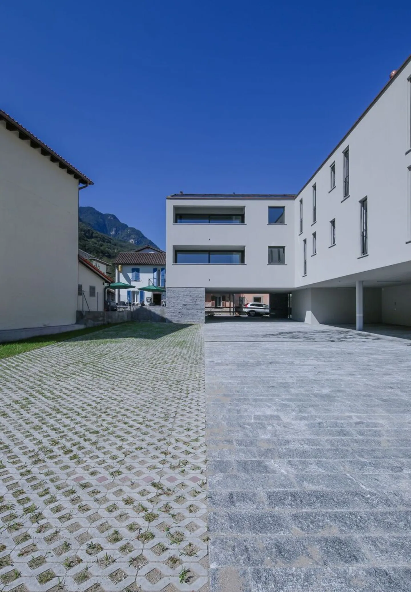VENDESI GRAZIOSO APPARTAMENTO 3.5 LOCALI - LODRINO - Foto 9 di 13