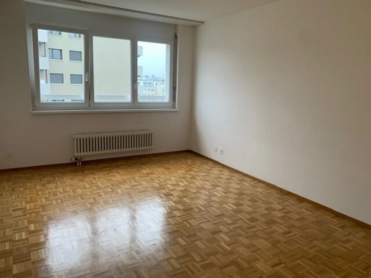 Bell'appartamento di 3 stanze - Foto 6 di 8