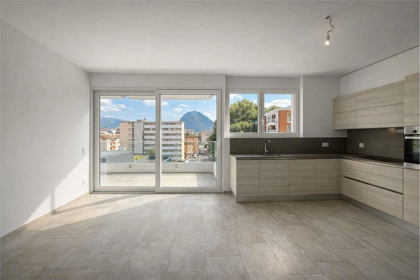 Appartamento moderno con due camere da letto e due bagni - Posizione strategica a Molino Nuovo - Foto 13 di 13