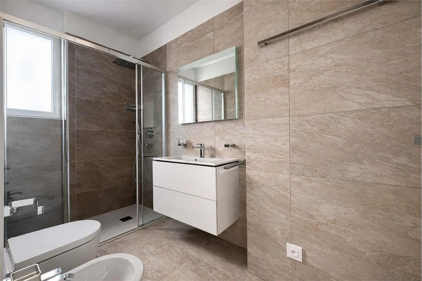 Appartamento moderno con due camere da letto e due bagni - Posizione strategica a Molino Nuovo - Foto 6 di 13