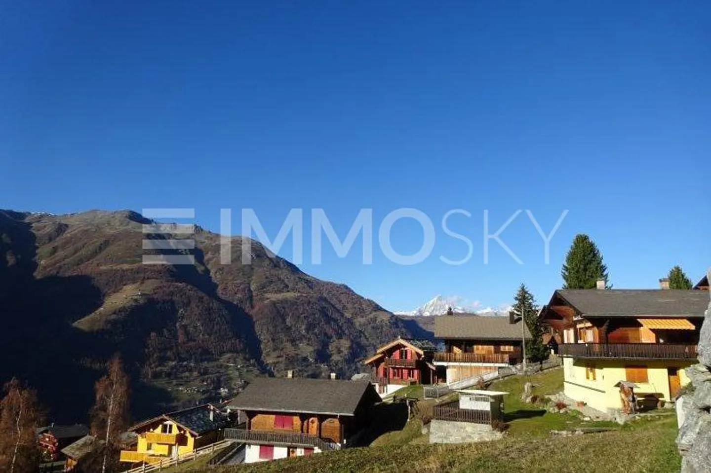 Building plot in the heart of a family-friendly place - Photo 2 of 5