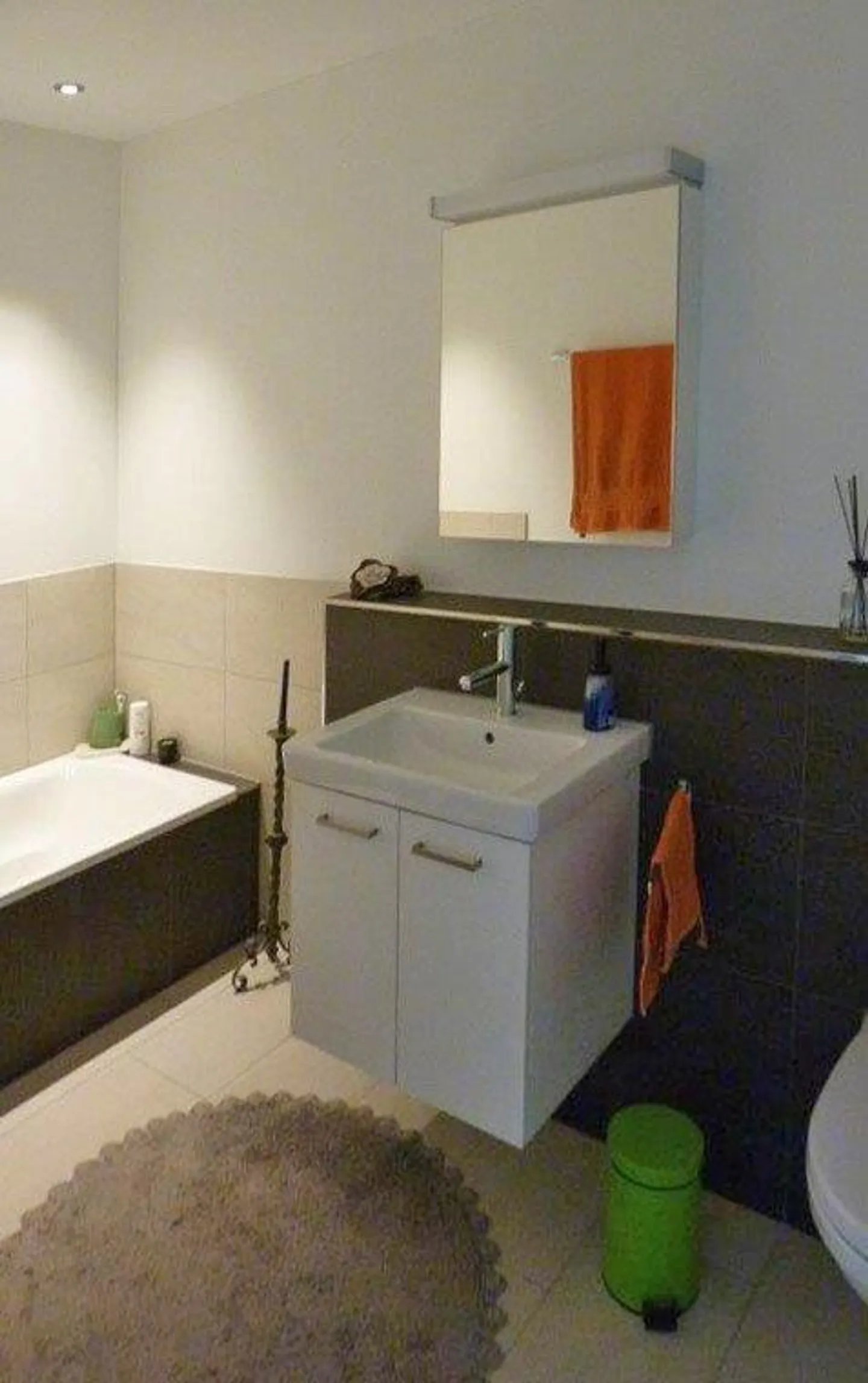 Appartamento attraente di 4 1/2 stanze in una posizione tranquilla e soleggiata - Foto 6 di 10