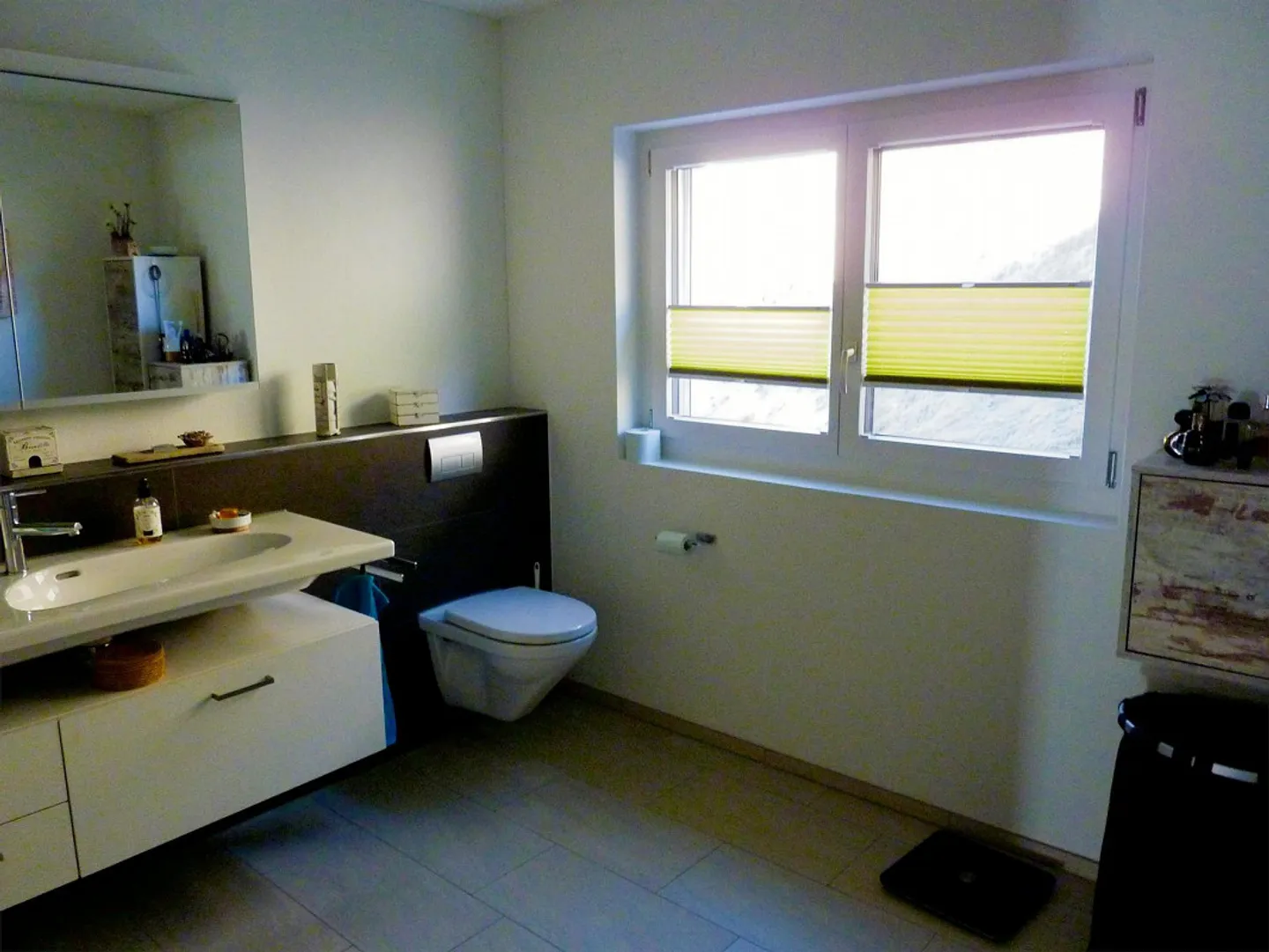 Appartamento attraente di 4 1/2 stanze in una posizione tranquilla e soleggiata - Foto 8 di 10