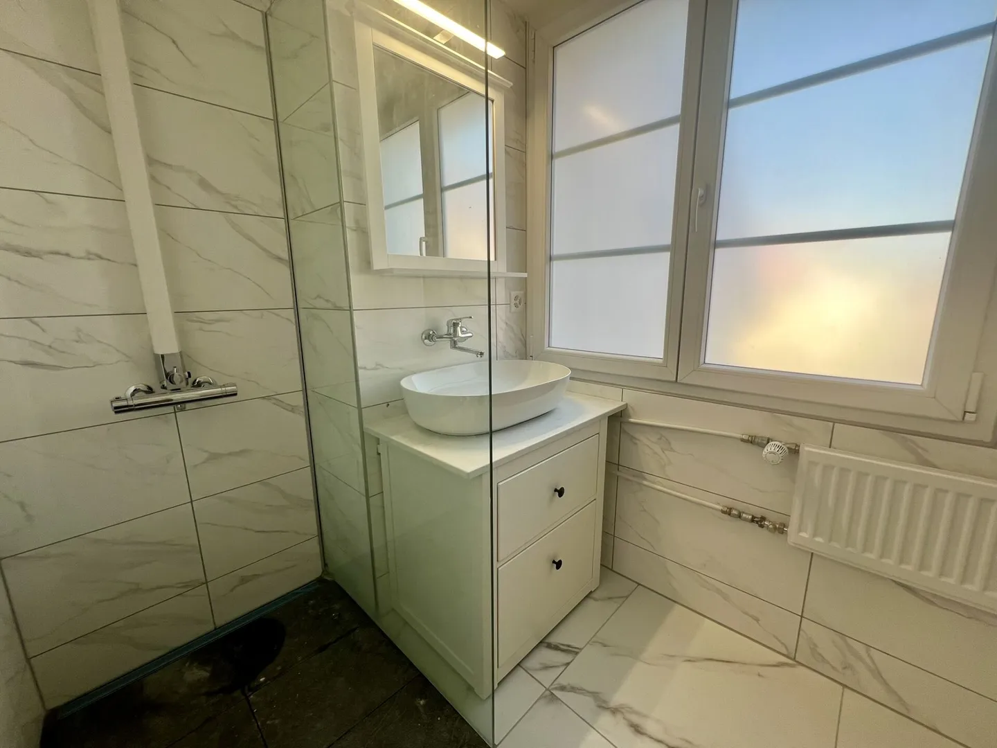 Appartamento ristrutturato di 3,5 locali a Châbles - Foto 8 di 9