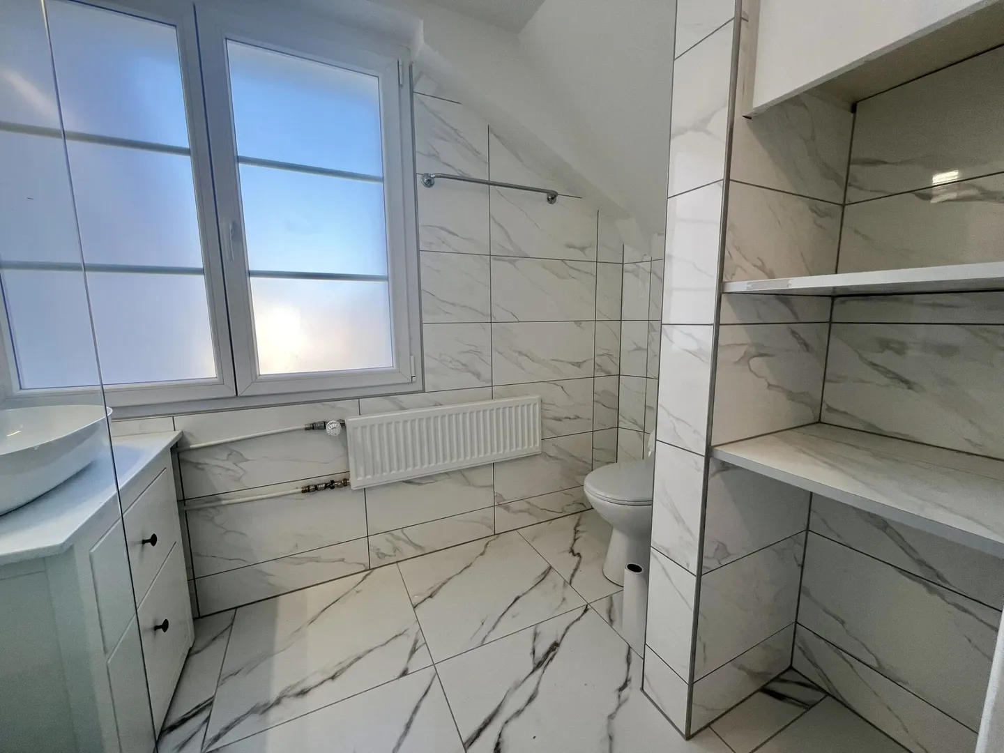 Appartamento ristrutturato di 3,5 locali a Châbles - Foto 9 di 9