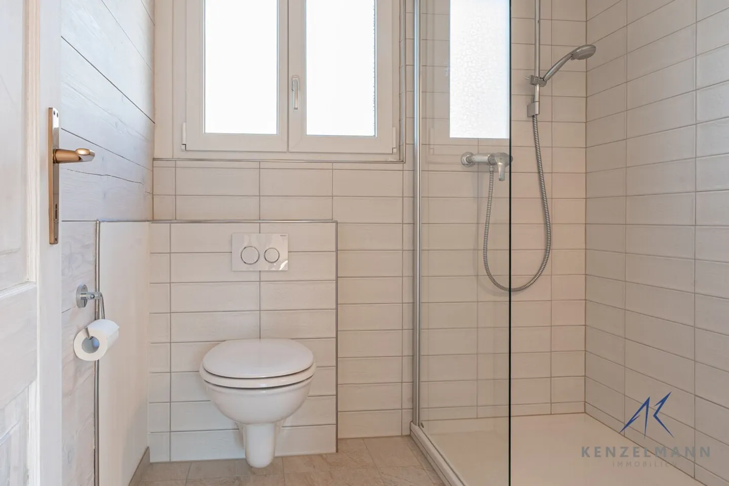 Cozy Valais Chalet with Two Apartments in Mühlebach - Photo 11 of 13