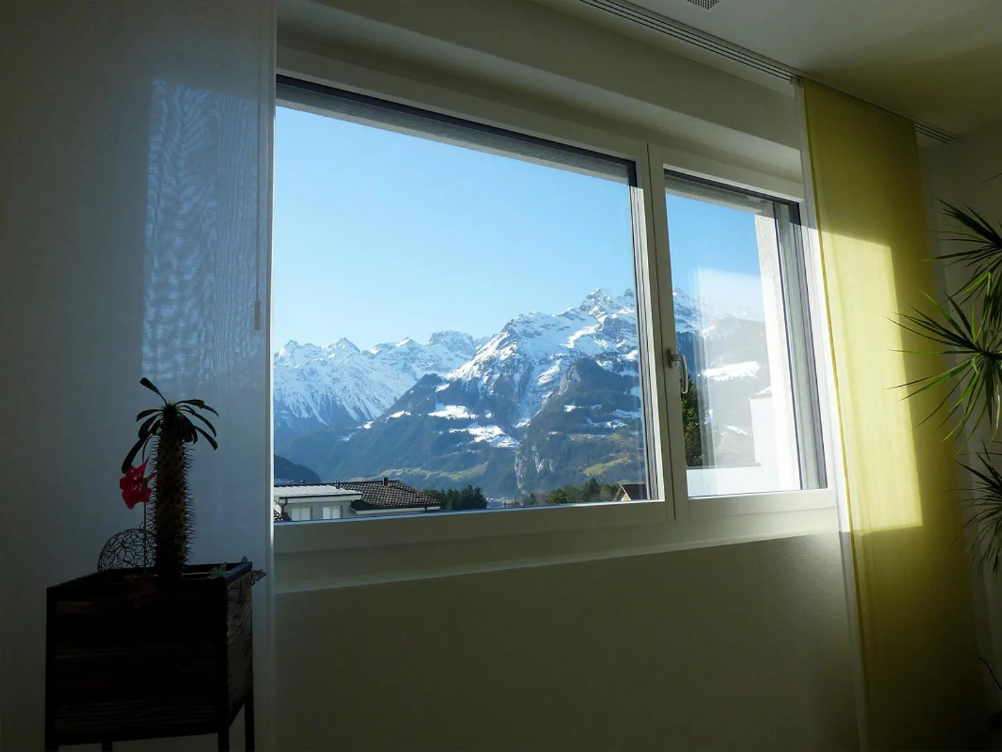 Appartamento attraente di 4 1/2 stanze in una posizione tranquilla e soleggiata - Foto 9 di 10