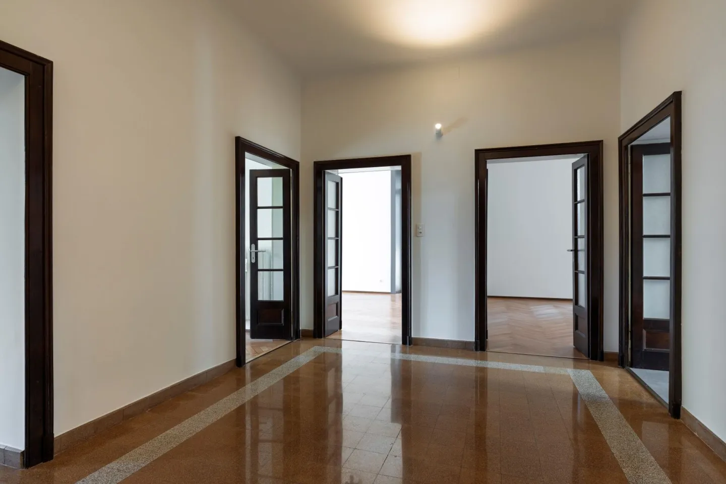 Apartment for rent on the raised ground floor - Photo 12 of 12