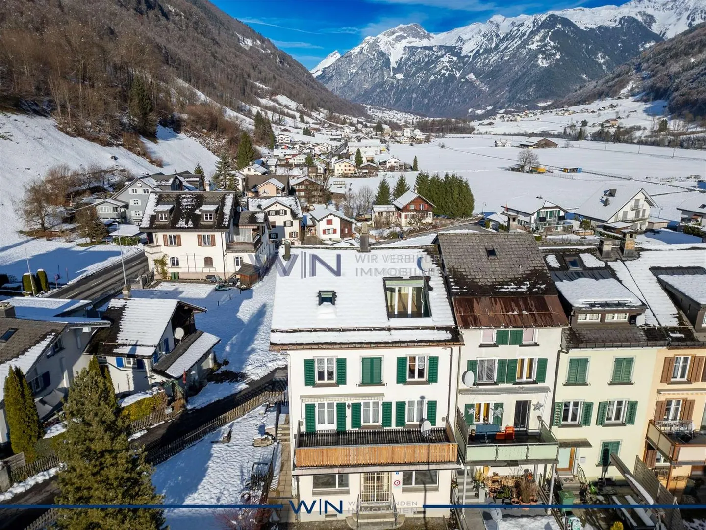 Single house for sale - Photo 2 of 11