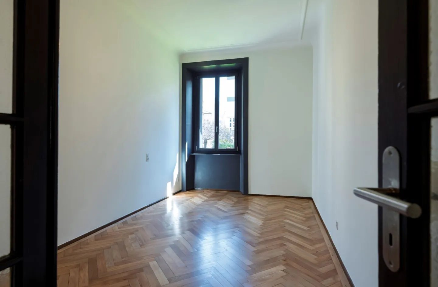 Apartment for rent on the raised ground floor - Photo 11 of 12