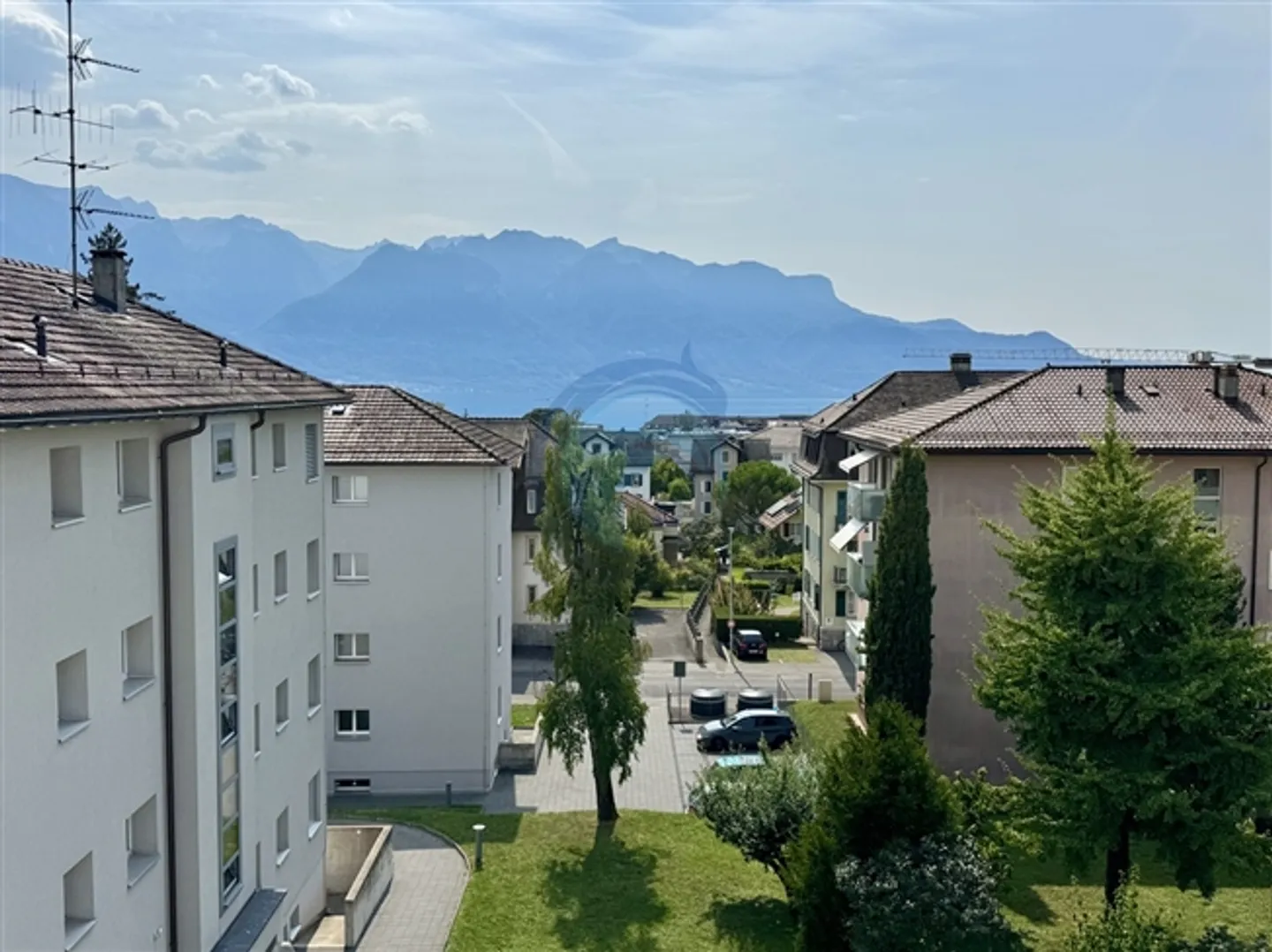 APPARTAMENTO 3,5 STANZE CON BALCONE E VISTA SUL LAGO - Foto 11 di 13