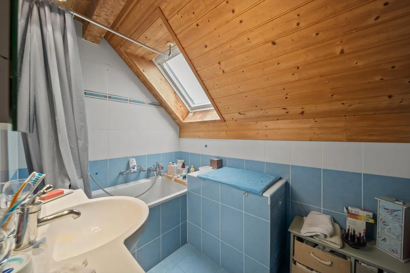 Großzügige und schöne Villa in gutem Zustand mit einer begehrten Lage - Foto 8 von 13