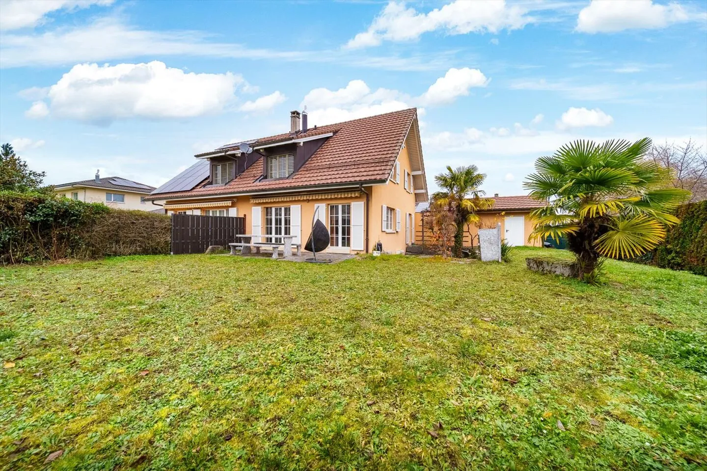 Großzügige und schöne Villa in gutem Zustand mit einer begehrten Lage - Foto 13 von 13