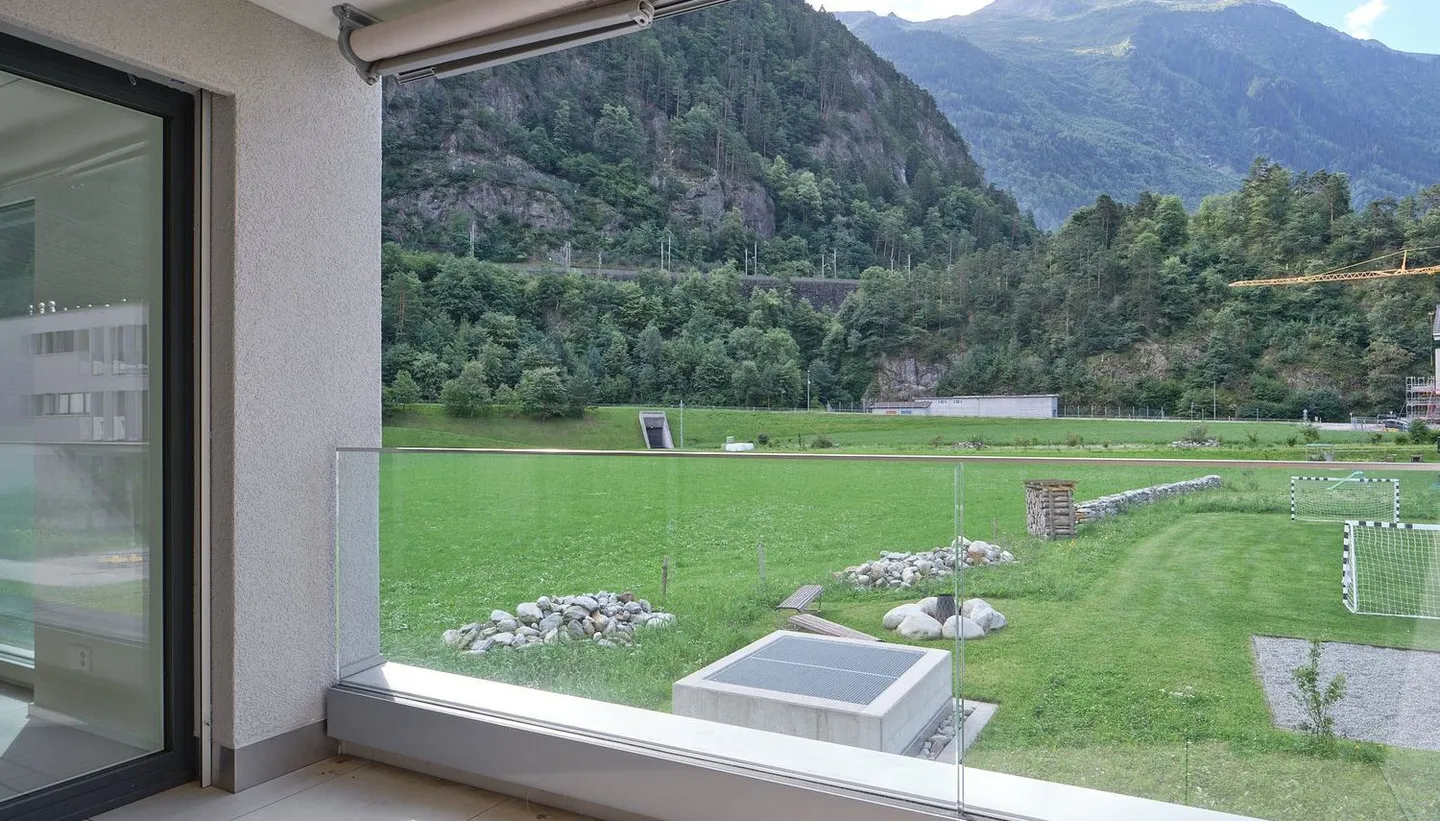 Helle 3 1/2-Zimmerwohnung im schönen Urnerland - Foto 7 von 14