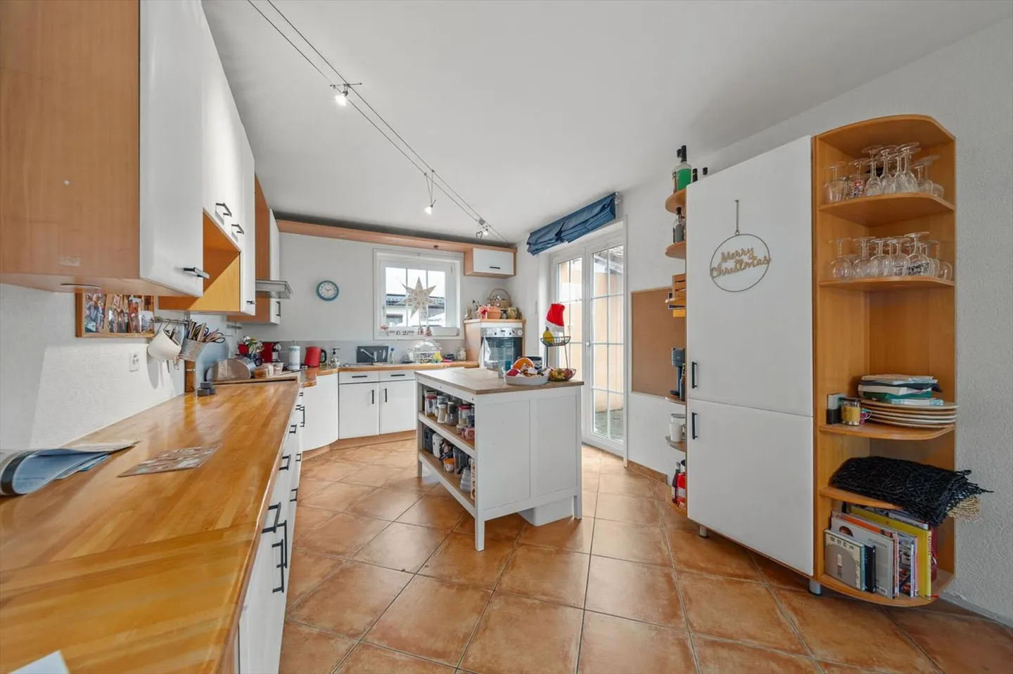 Großzügige und schöne Villa in gutem Zustand mit einer begehrten Lage - Foto 5 von 13