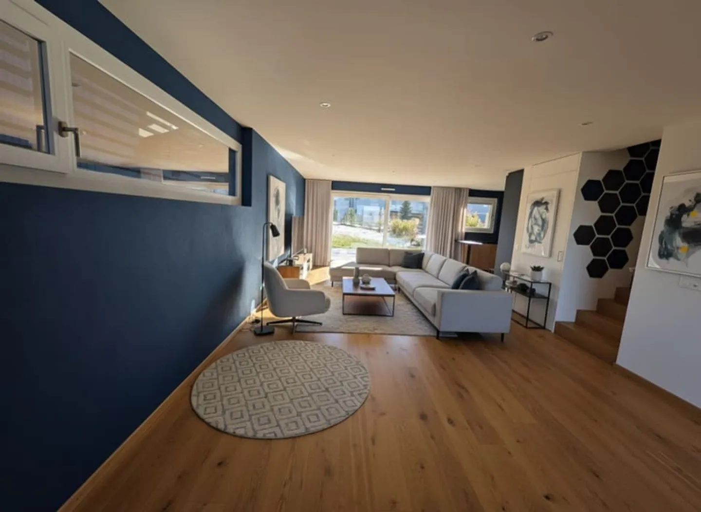 Zu vermieten - Prächtiges 5.5-Zimmer-Minergie-Triplex mit grossem Privatgarten in - Foto 1 von 13