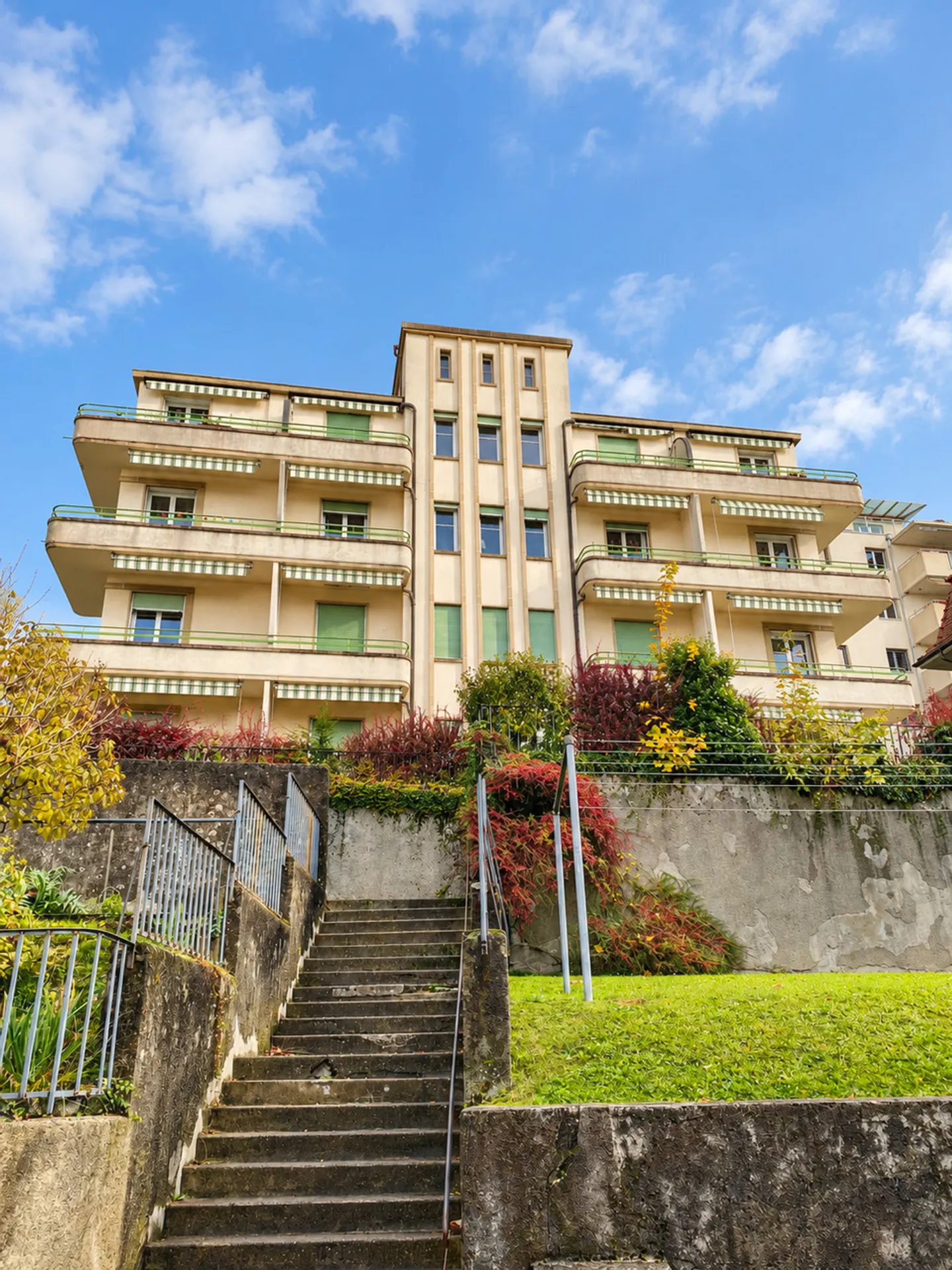 Charmante Wohnung mit Seeblick - Foto 2 von 2