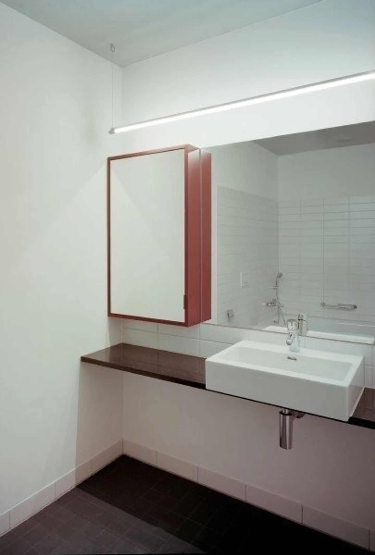 Appartement moderne avec terrasses - Photo 5 sur 10