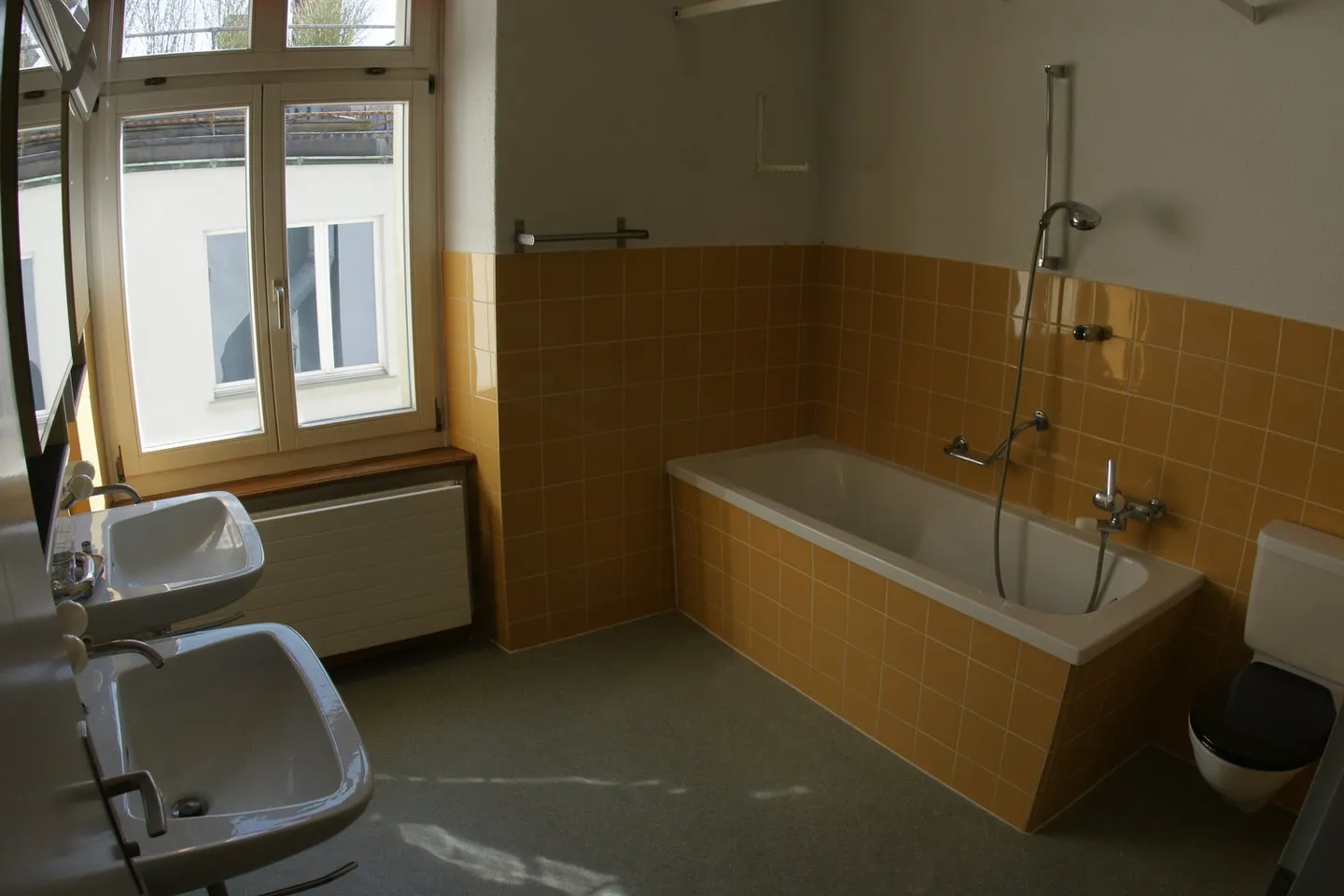 Cultural Object in the Heart of Olten – Restaurant, Club & Apartments in One Property - Photo 8 of 16