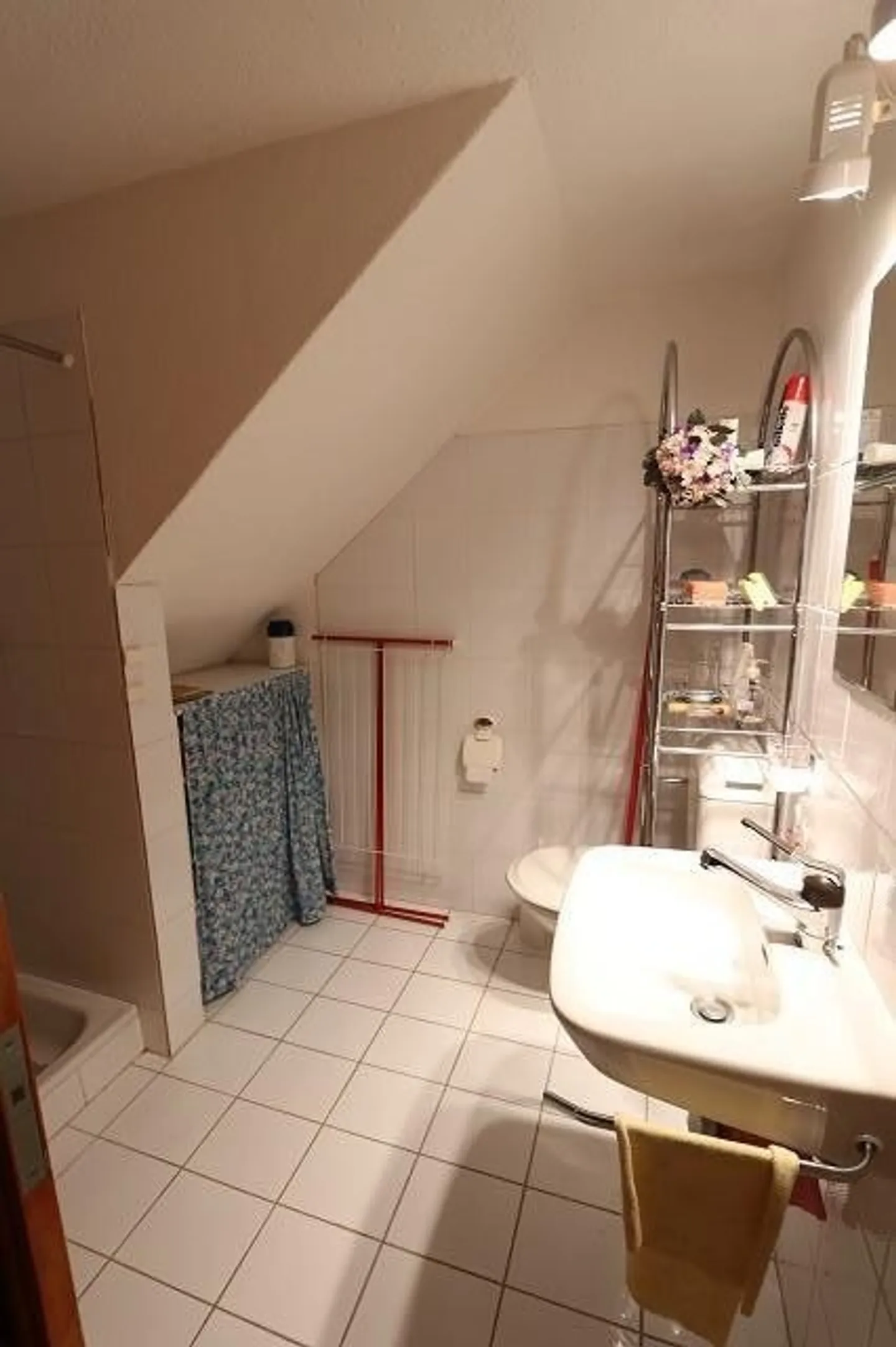 Appartamento duplex di 4 1/2 locali in casa bifamiliare - Foto 15 di 20