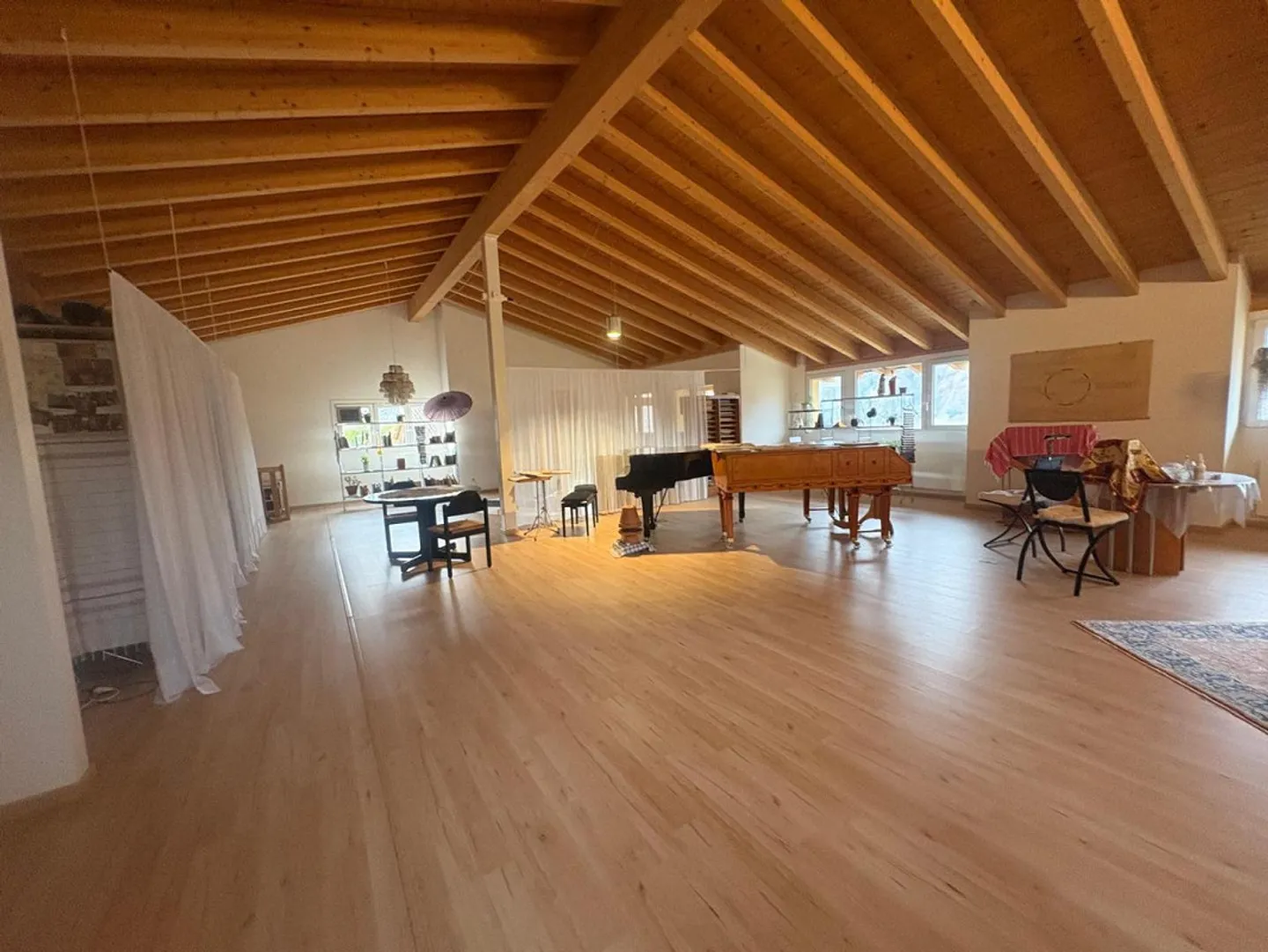 9-Room Villa with Large Garden, Very Quiet, Sunny View - Photo 18 of 36