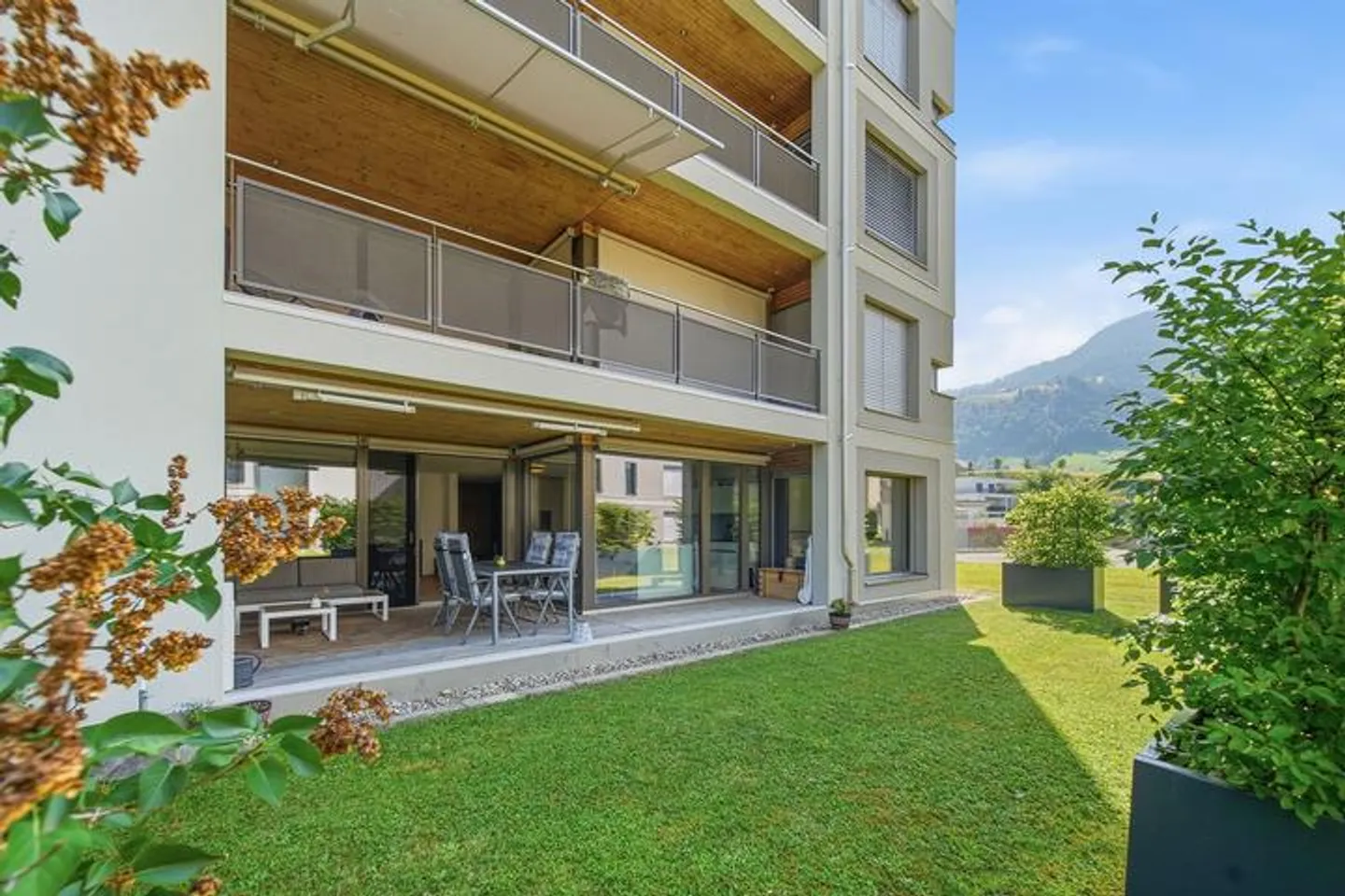 APPARTAMENTO CON GIARDINO DI 2.5 LOCALI SU 85 M² - ARCHITETTURA ULTRA MODERNA - Foto 1 di 8
